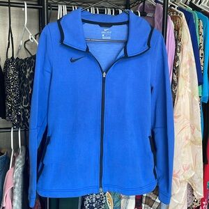 Nike zip up Medium